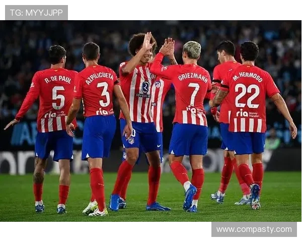 埃迪豪赞沃尔特马德中场表现稳健