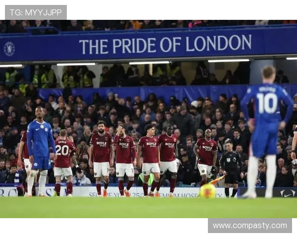 罗塞尼尔:里斯续约确保球队核心稳定